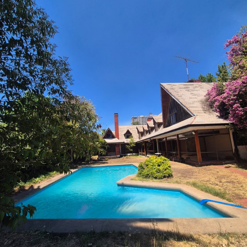 Se Arrienda Propiedad Comercial