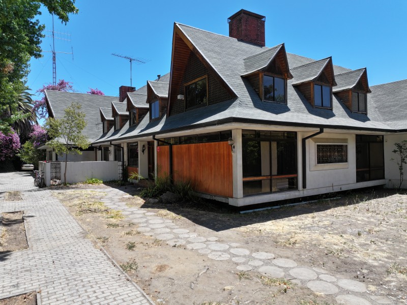 Se Arrienda Propiedad Comercial