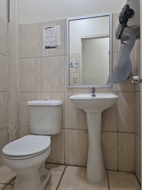 Arriendo Local Comercial en Calle 1 Sur