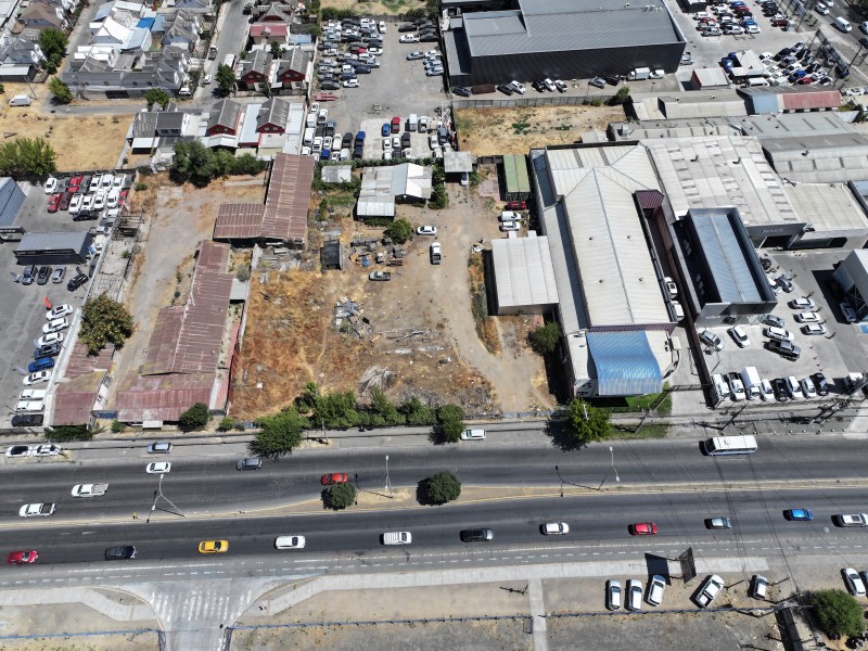Terreno Comercial en Avenida San Miguel