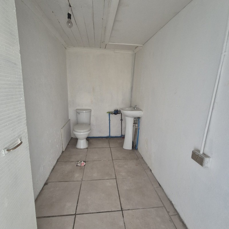 Arriendo Local Comercial de Dos Cortinas en San Javier