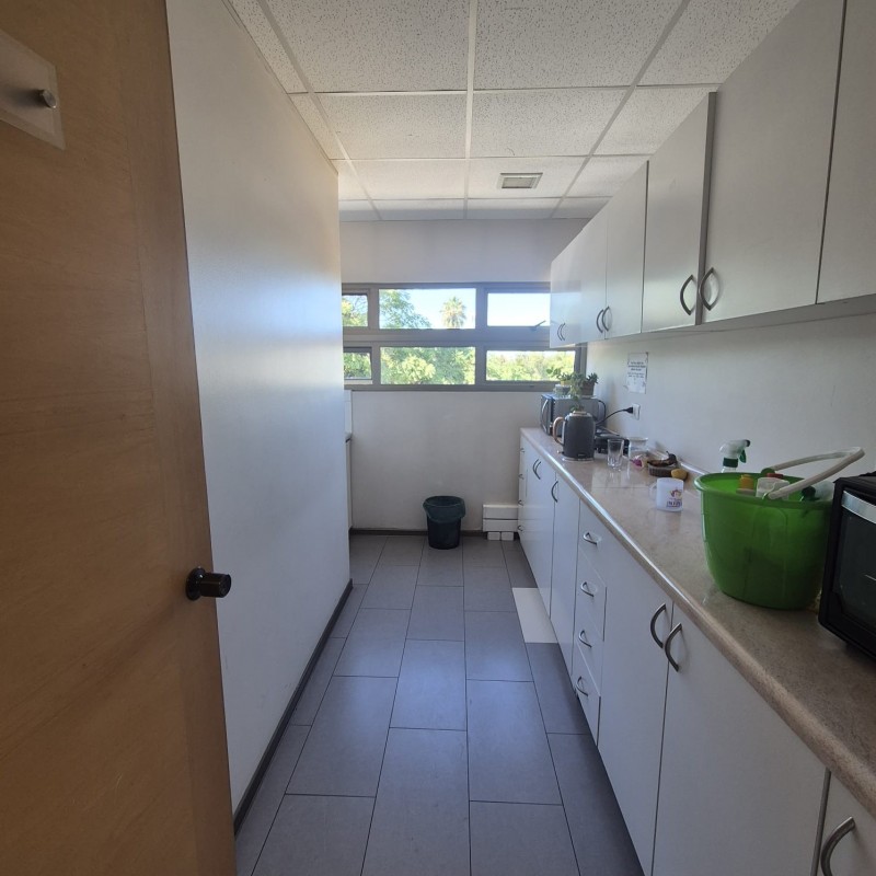Arriendo Oficina en Edificio Alameda Office