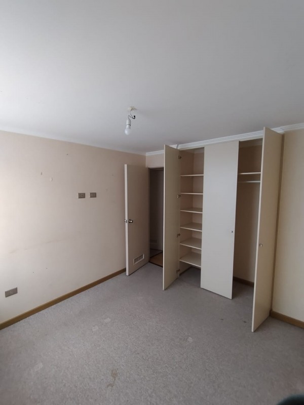 Arriendo Departamento Año Corrido, No Amoblado