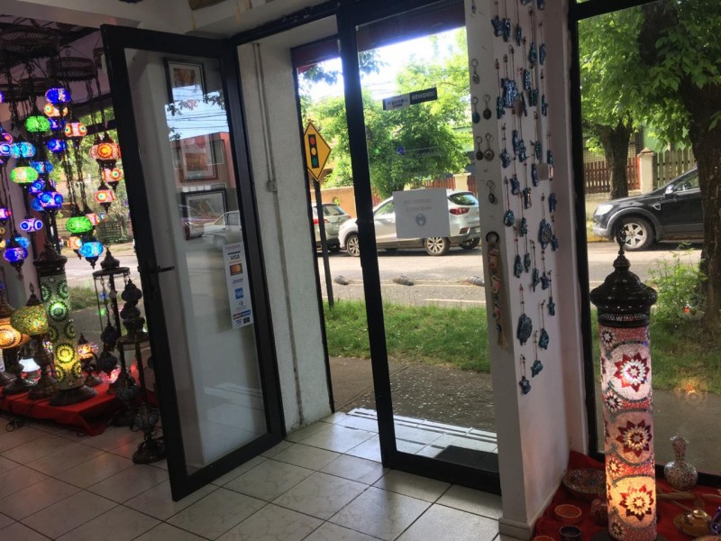 Vendo Local Comercial en Plaza Pinto