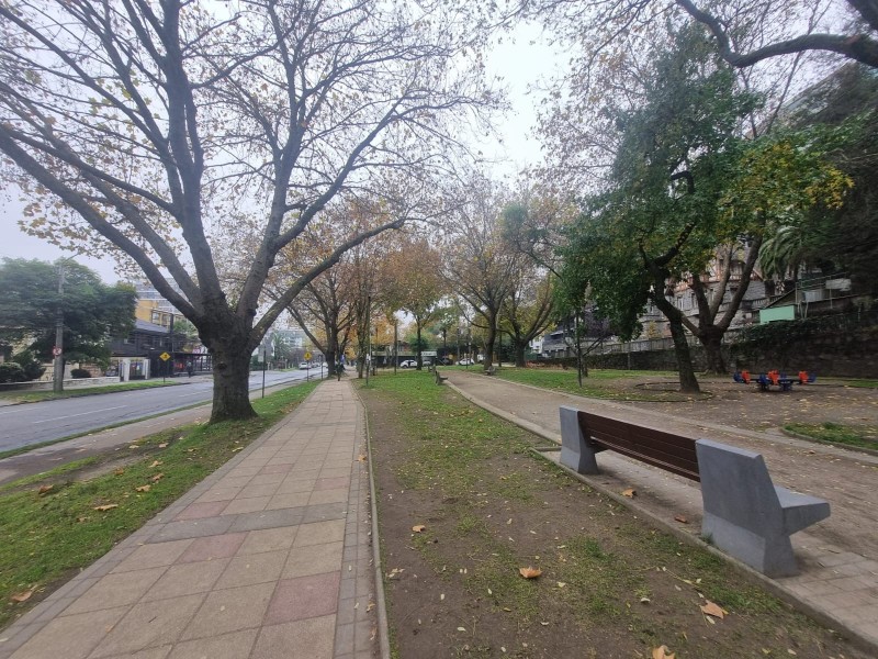Vendo Casa Frente A Parque Ecuador en Concepción