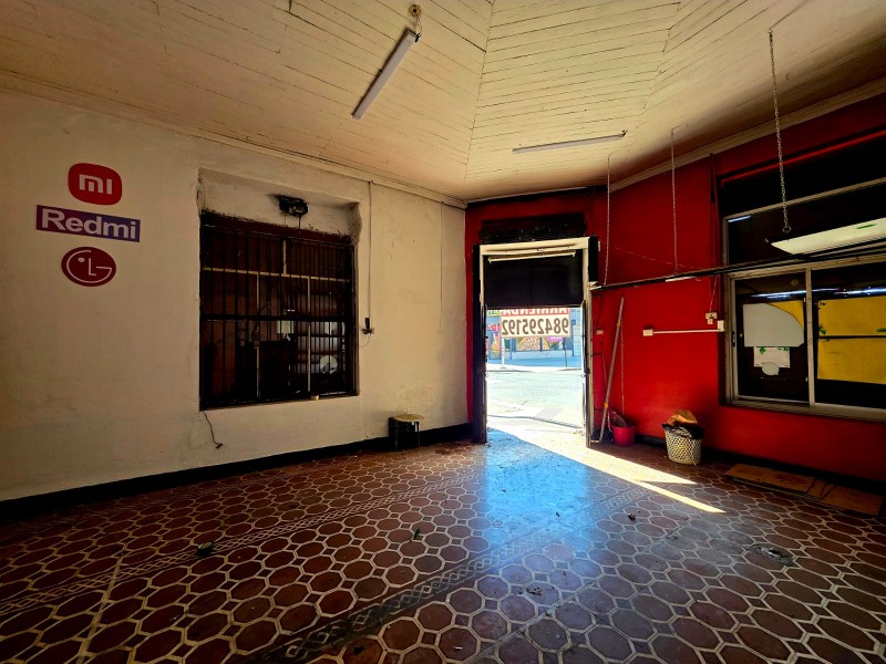 Arriendo Local Comercial Esquina en el Centro