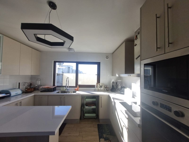 Arriendo Casa Amoblada y Sin Amoblar en Condominio Cataluña