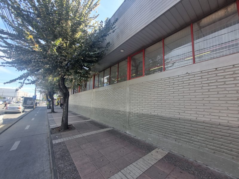 Arriendo Gran Sala de Ventas, los Ángeles