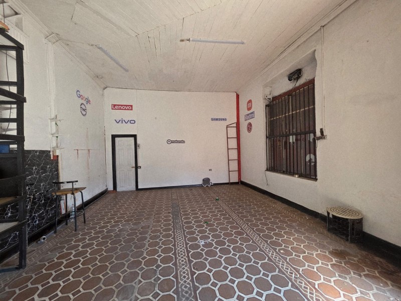 Arriendo Local Comercial Esquina en el Centro