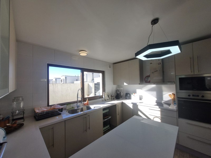 Arriendo Casa Amoblada y Sin Amoblar en Condominio Cataluña