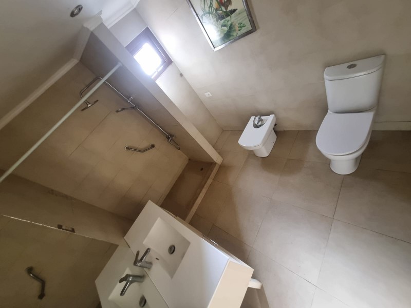Arriendo Casa Con Piscina en Avda. Gabriela Mistral