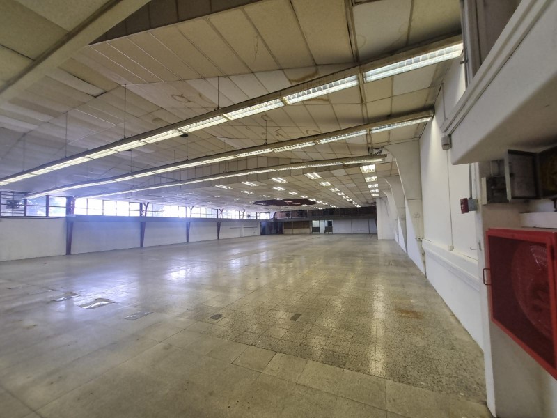 Arriendo Gran Sala de Ventas, los Ángeles