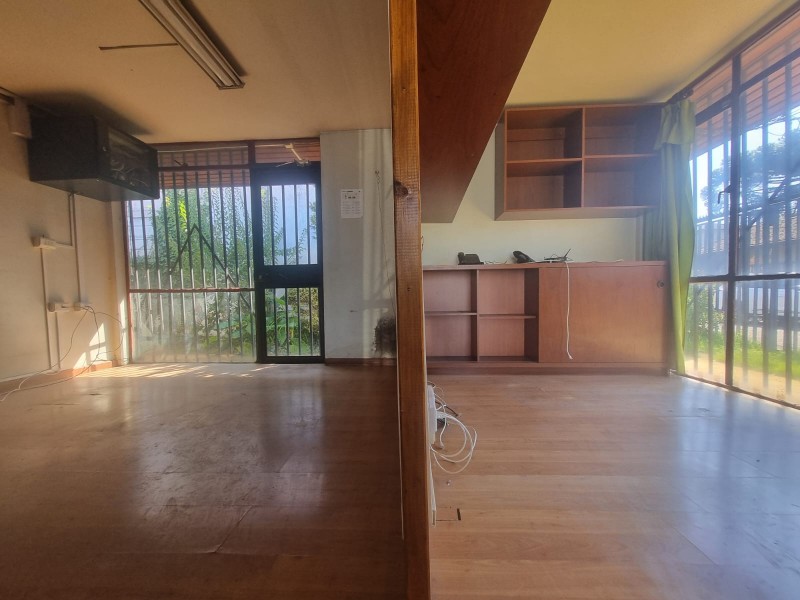 Arriendo Casa Oficina Al Frente de Uc en los Angeles