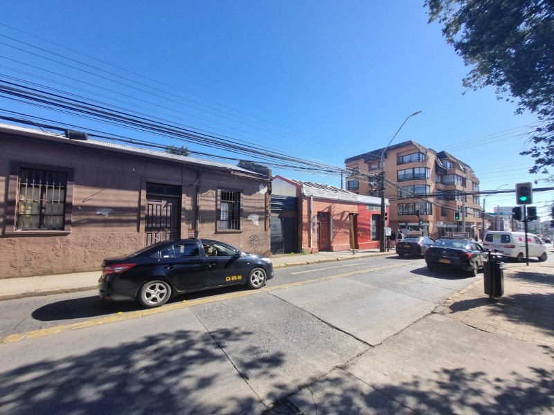 Arriendo Local Comercial Esquina en el Centro