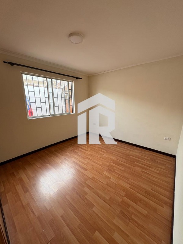 Venta de Hermosa Casa Villa los Almendros, A Pasos de Jumbo