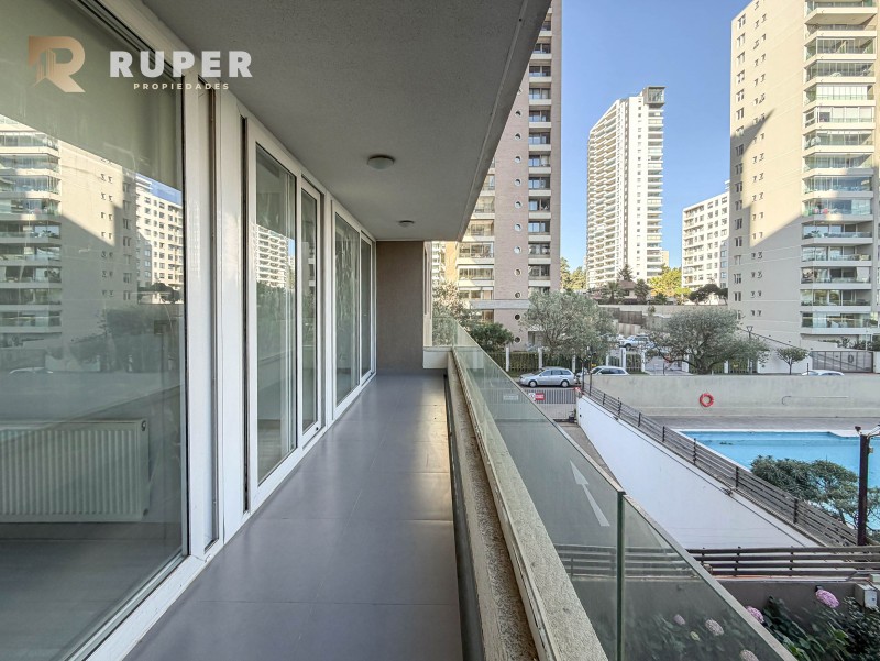 Departamento 2D 2B en Bosque de Montemar. Sector Residencial