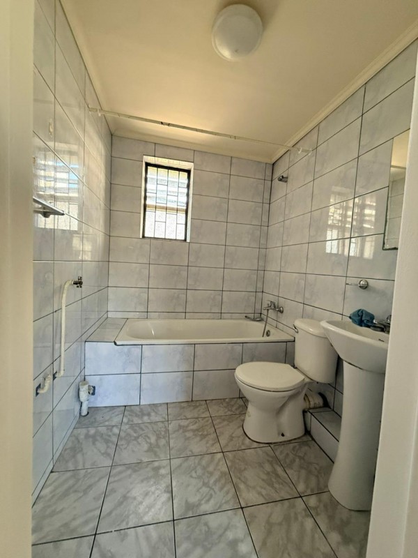 Arriendo Amplia y Luminosa Casa en Segundo Piso! Viña