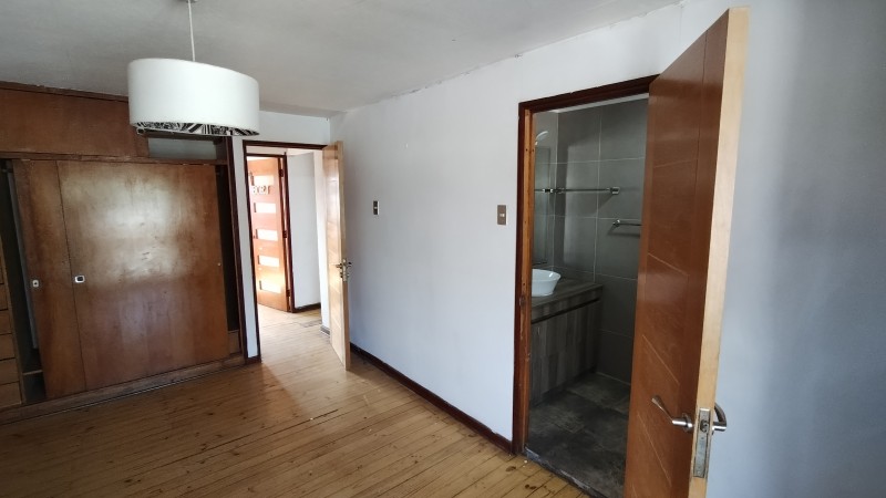 Casa 2 Pisos 6 D, 3 B, 6 E, Amplio Patio, Sector Residencial