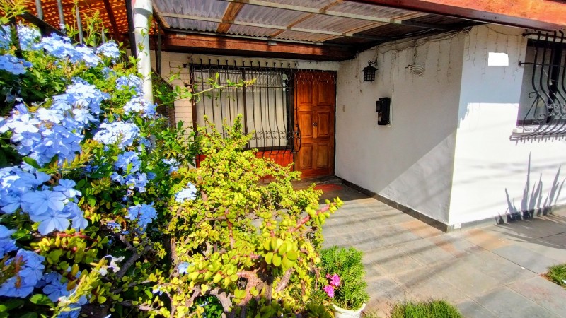 Fotografía de Casa 2 Pisos 6 D, 3 B, 6 E, Amplio Patio, Sector Residencial