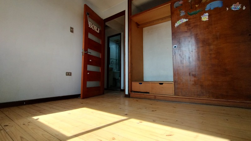Casa 2 Pisos 6 D, 3 B, 6 E, Amplio Patio, Sector Residencial