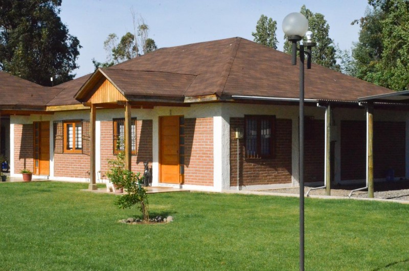 Casa en Arriendo / Condominio Camino A Romeral / 2D 1B