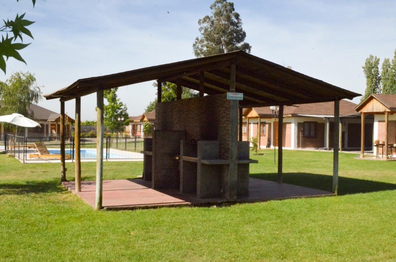 Casa en Arriendo / Condominio Camino A Romeral / 2D 1B