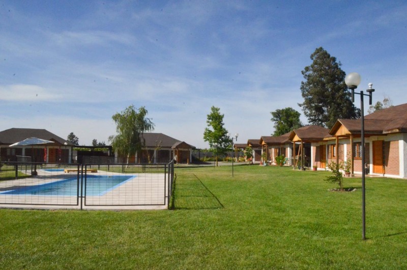 Casa en Arriendo / Condominio Camino A Romeral / 2D 1B