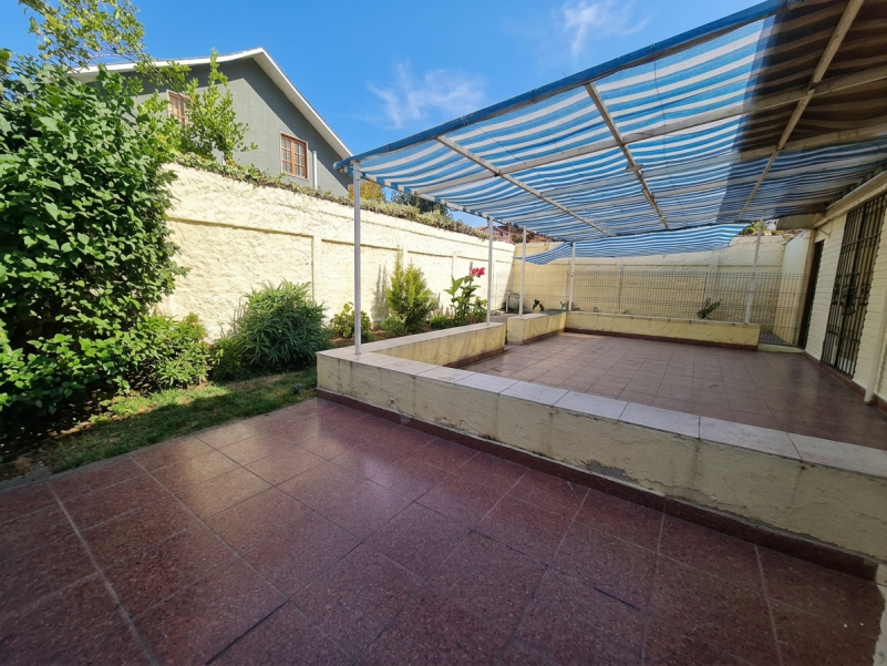 Se Arrienda Casa las Condes 3D/2B/estc y Piscina