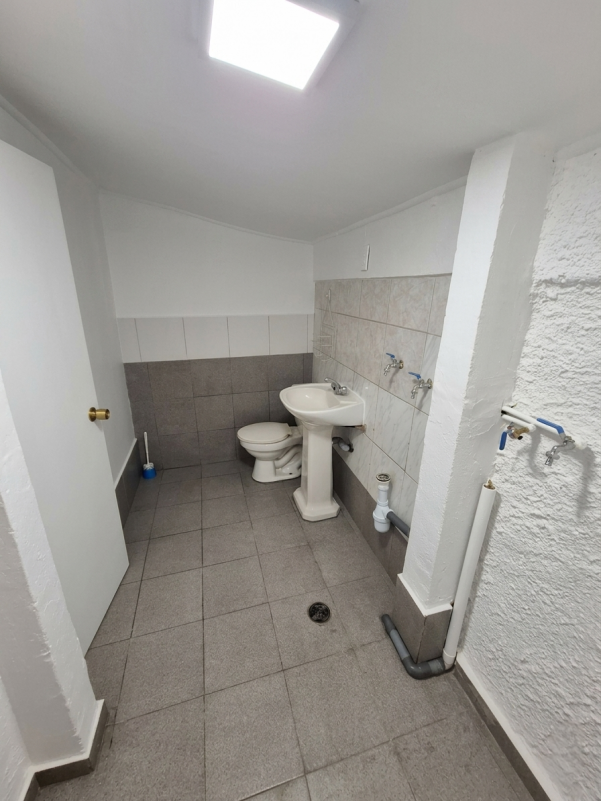 Se Arrienda Casa las Condes 3D/2B/estc y Piscina