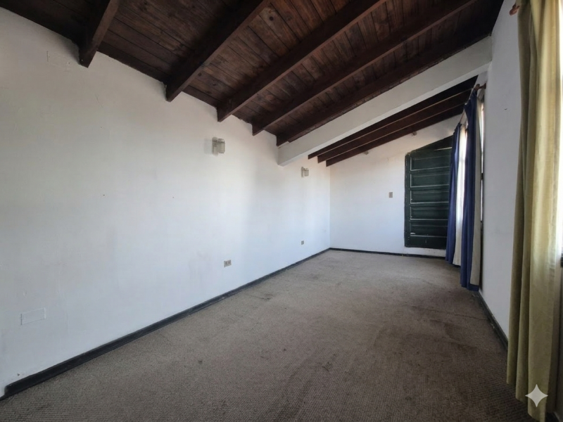 Se Vende Casa 6D/4B/2Est los Alerces Nuñoa