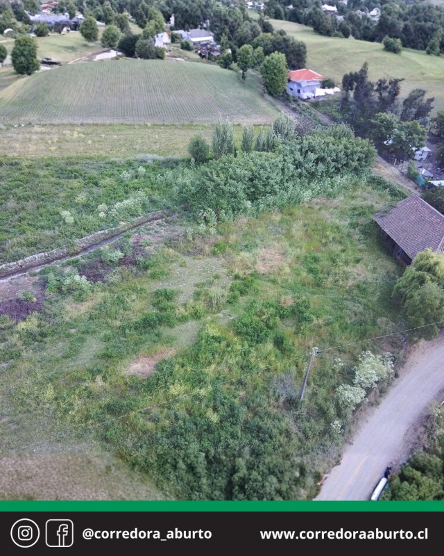 Terreno Con Luz y Agua