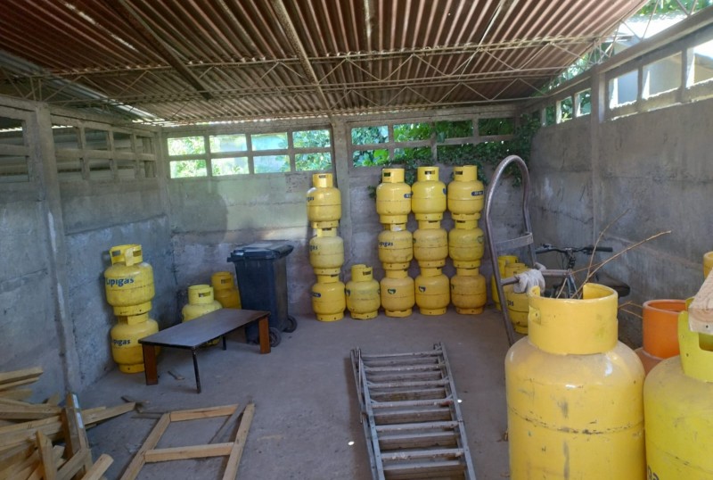 Vende Propiedad Uso Habitacional/comercial en Coronel