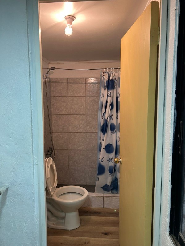 Vende Casa en San Bernardo. (Prox. Metrotres los 5 Pinos)