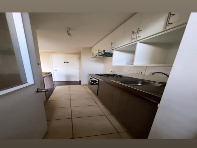 Departamento Cercano A Metro las Rejas.