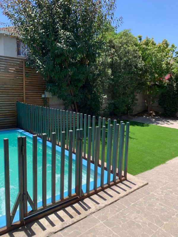 Se Vende Amplia Casa en Condominio los Alerces, Colina.