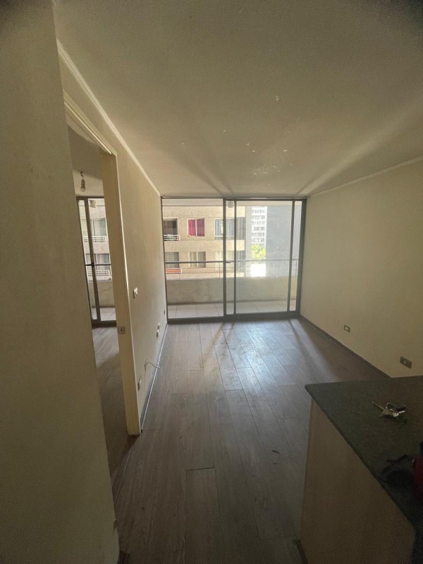 Arriendo Departamento en Avda Ecuador, Est Central.