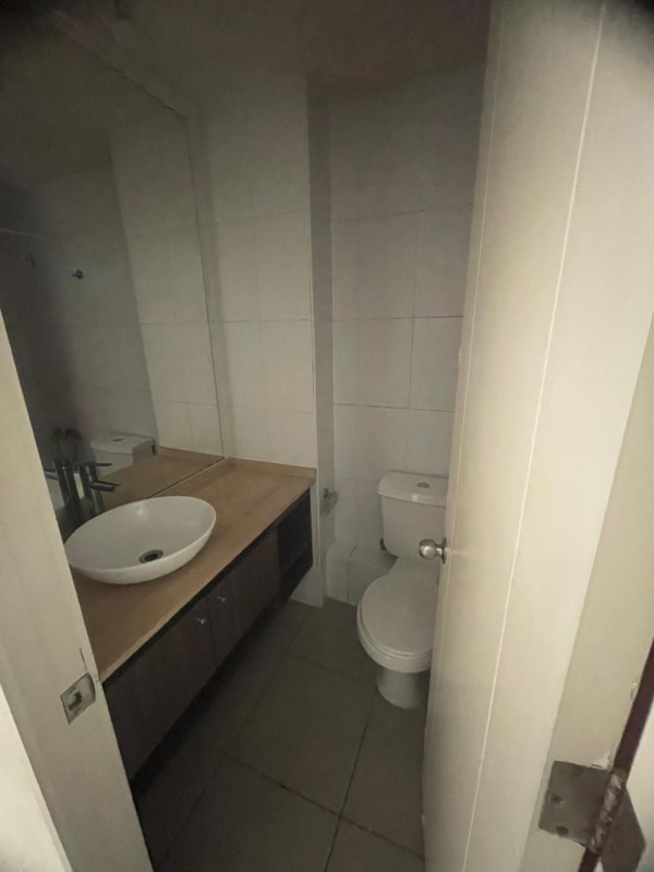 Arriendo Departamento en Avda Ecuador, Est Central.