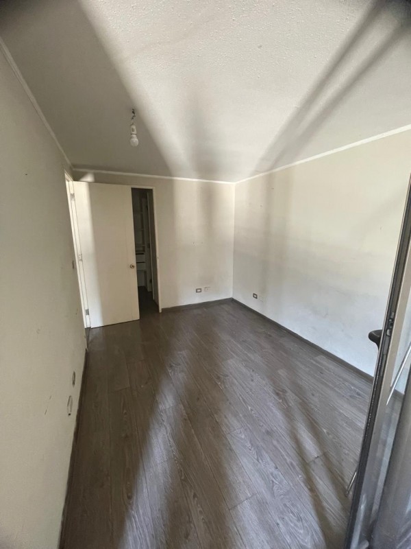 Arriendo Departamento en Avda Ecuador, Est Central.