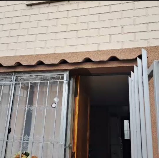 Vendo Casa Con Excelente Ubicación (Precio Conversable)