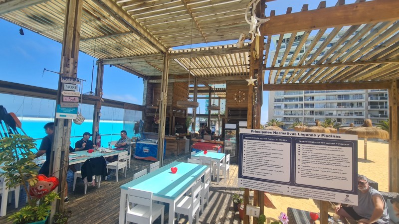 Vende Departamento en Exclusivo Condominio en Laguna del Mar