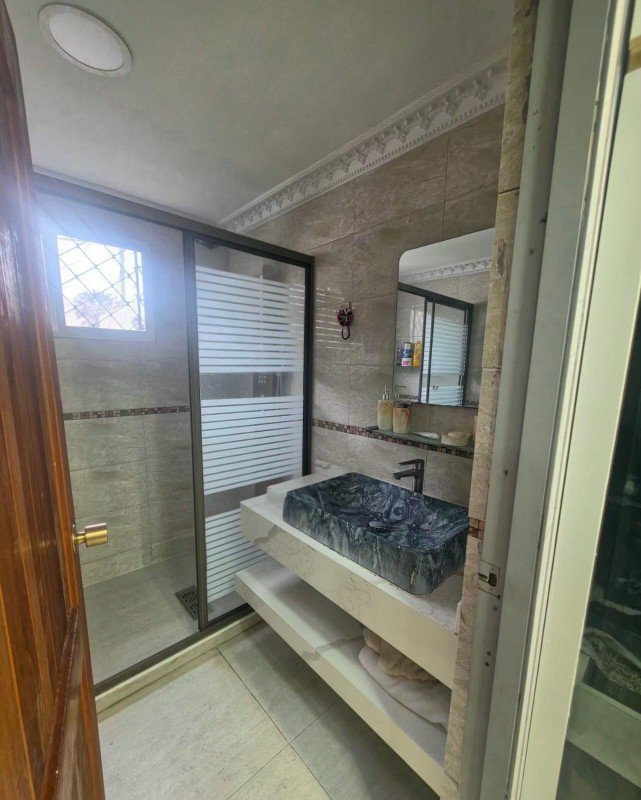Espectacular Casa para Inversión para Uso Comercial O Vivir