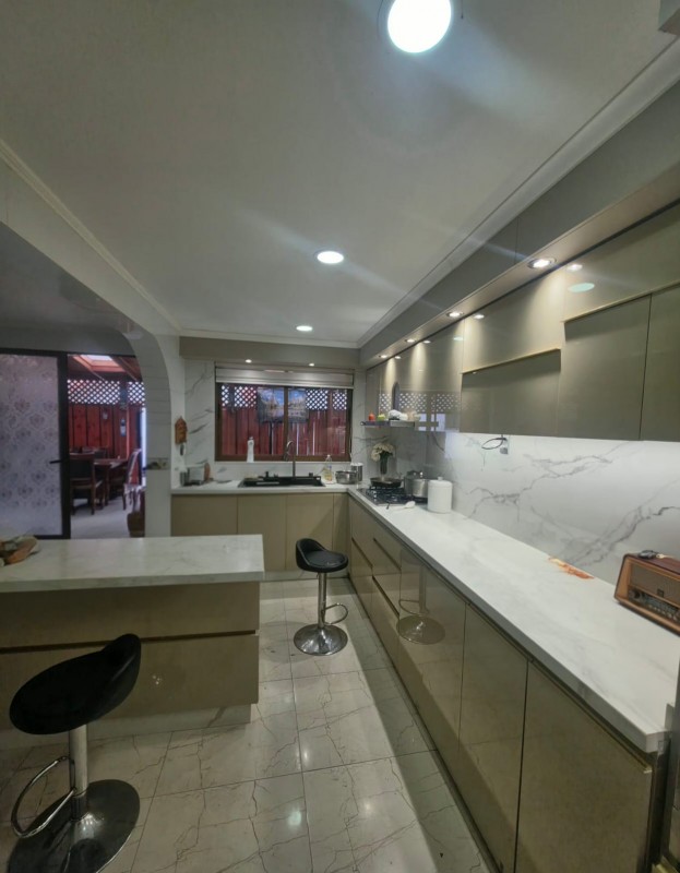 Espectacular Casa para Inversión para Uso Comercial O Vivir