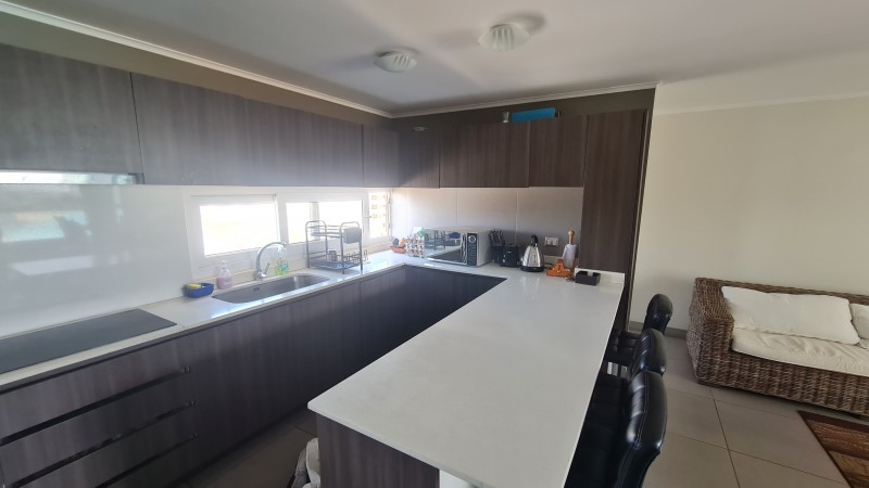 Vende Departamento en Exclusivo Condominio en Laguna del Mar