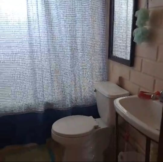 Vendo Casa Con Excelente Ubicación (Precio Conversable)