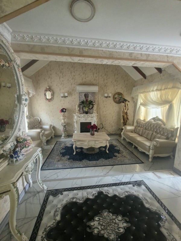 Espectacular Casa para Inversión para Uso Comercial O Vivir