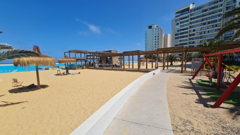 Vende Departamento en Exclusivo Condominio en Laguna del Mar