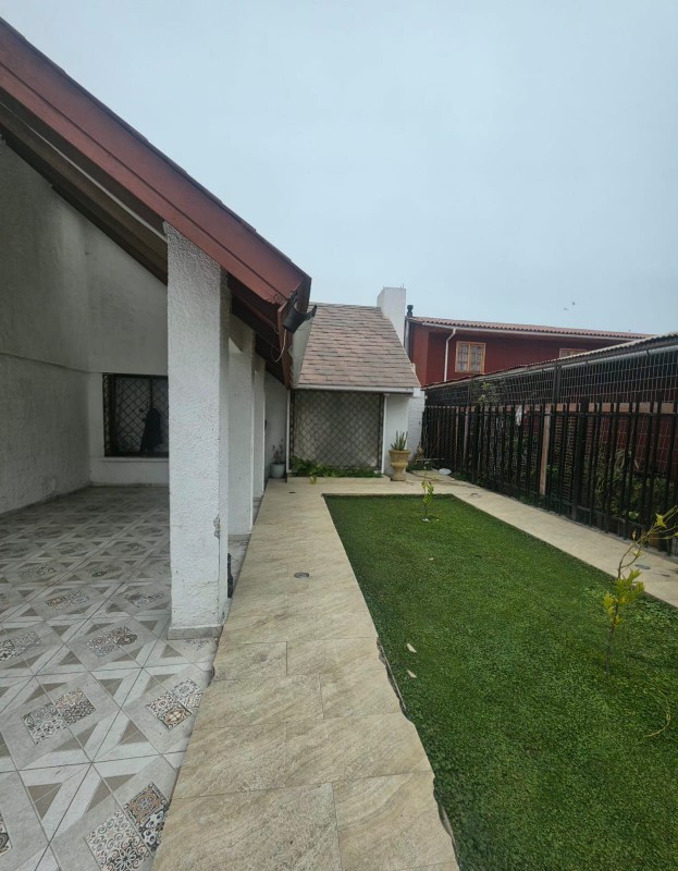 Espectacular Casa para Inversión para Uso Comercial O Vivir
