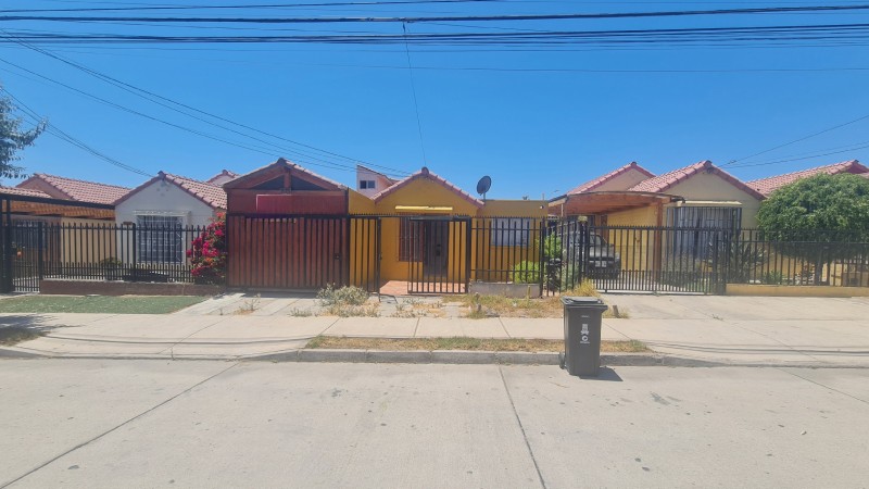 Bella Casa Con 4 Baños 5 Dormitorios