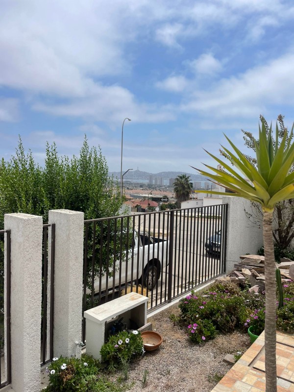Arriendo Hermosa Casa en Altos de Rosario, la Serena