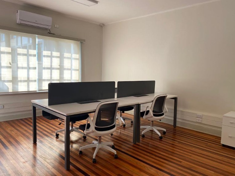 Arriendo Casa Comercial Metro Ines de Suarez